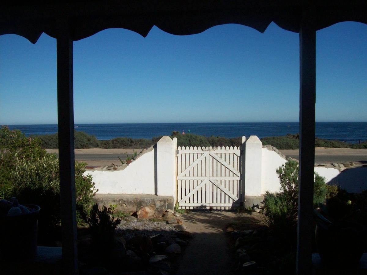 Bedrock Lodge Port Nolloth Room photo