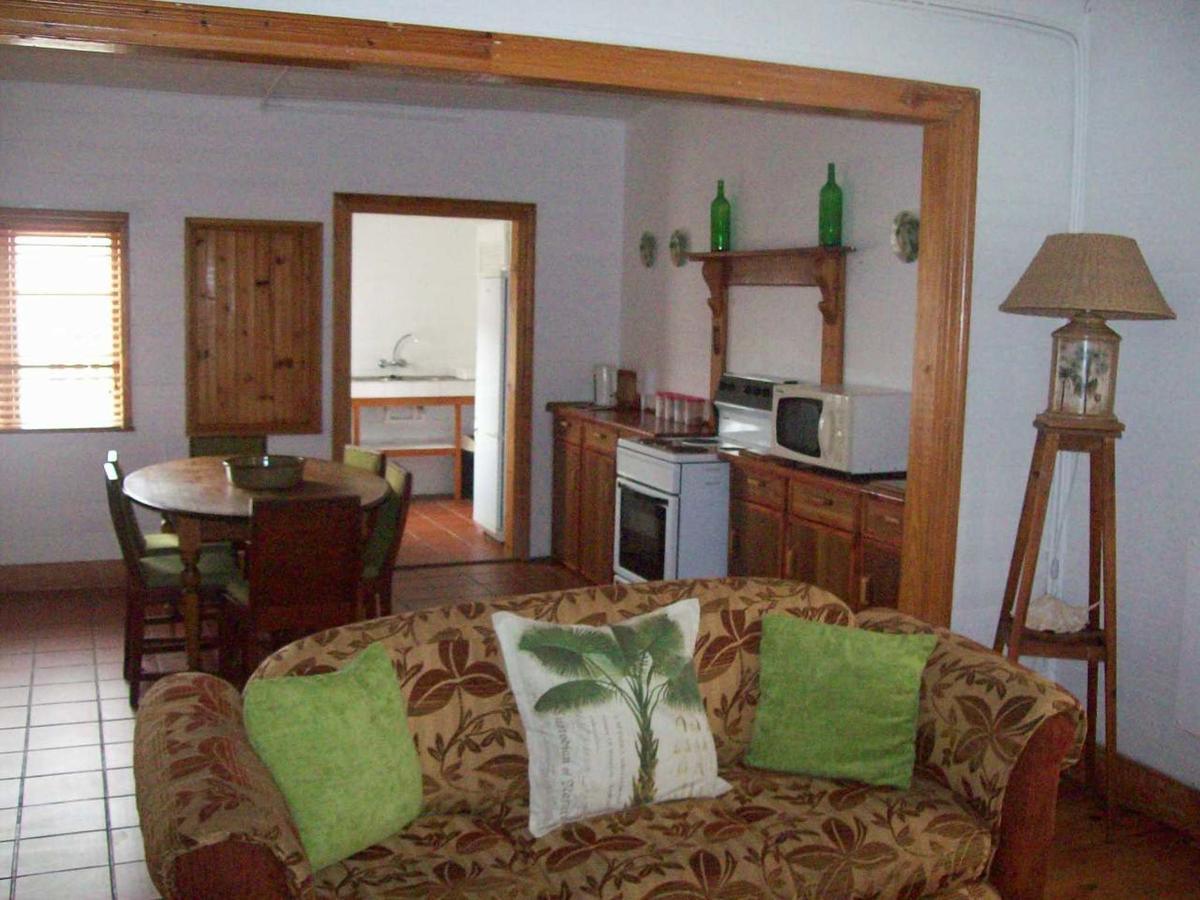 Bedrock Lodge Port Nolloth Room photo